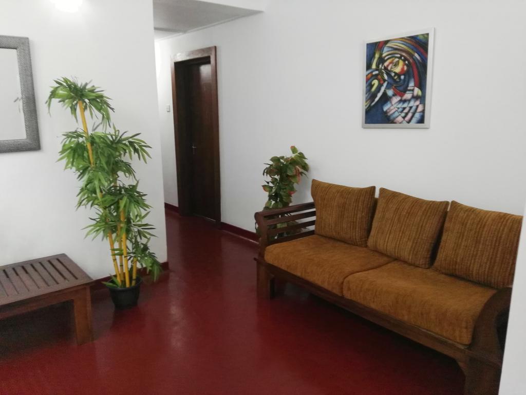 Anna Shanthi Villa Kandy Buitenkant foto