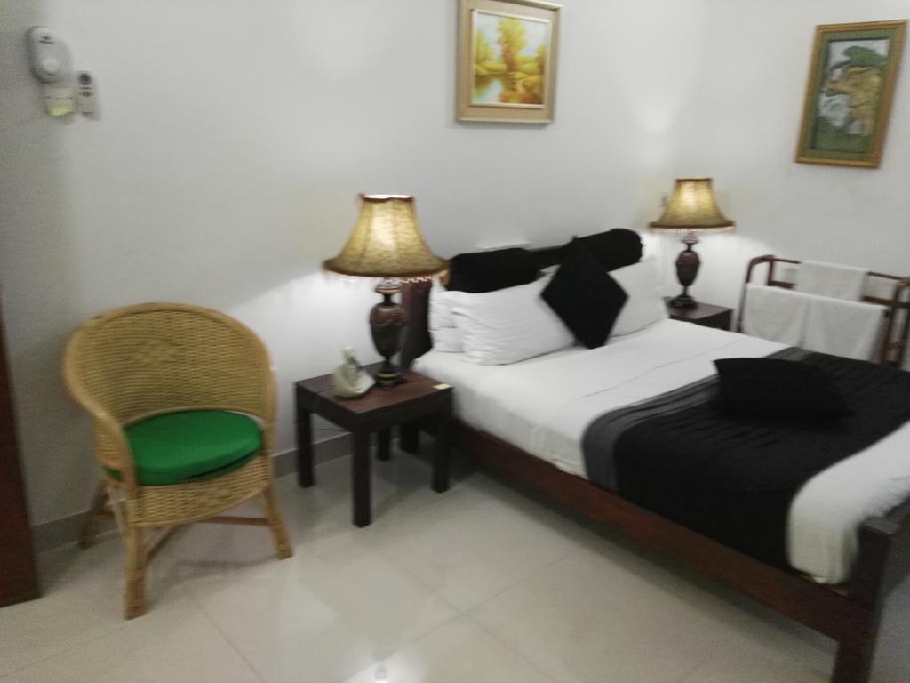 Anna Shanthi Villa Kandy Buitenkant foto