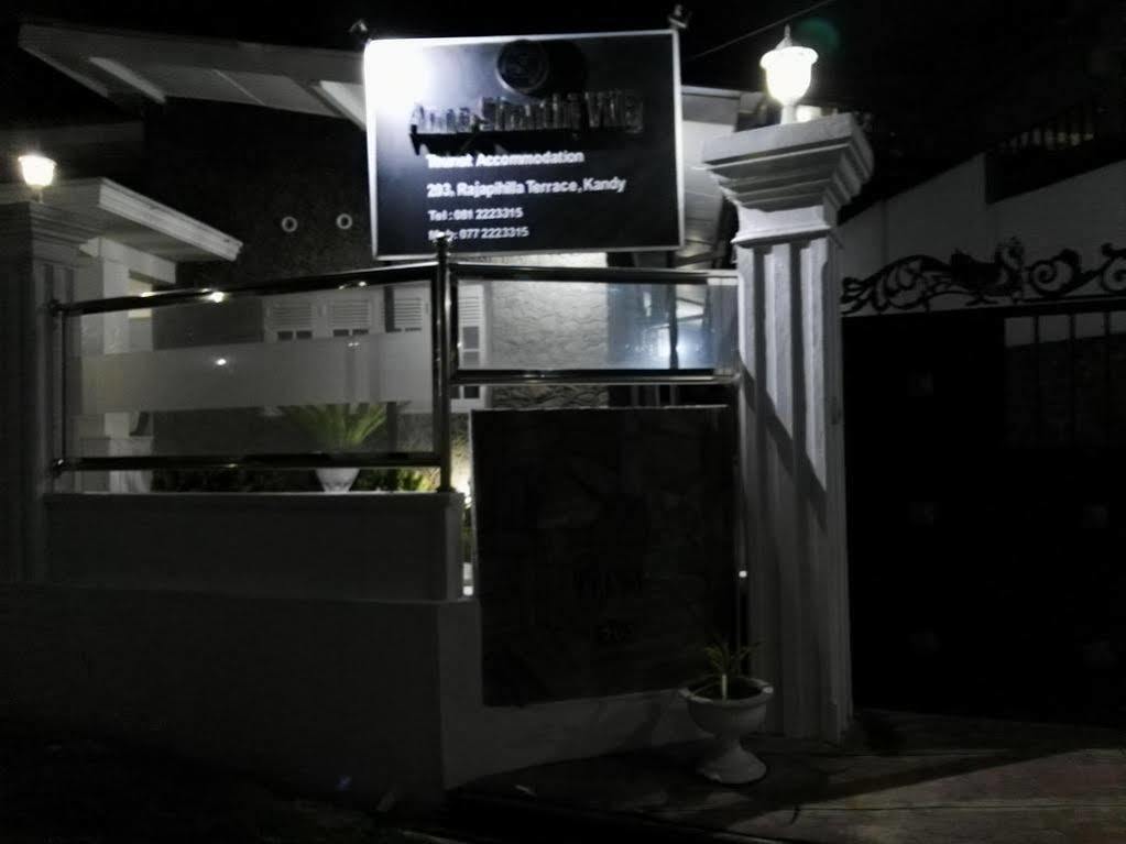 Anna Shanthi Villa Kandy Buitenkant foto