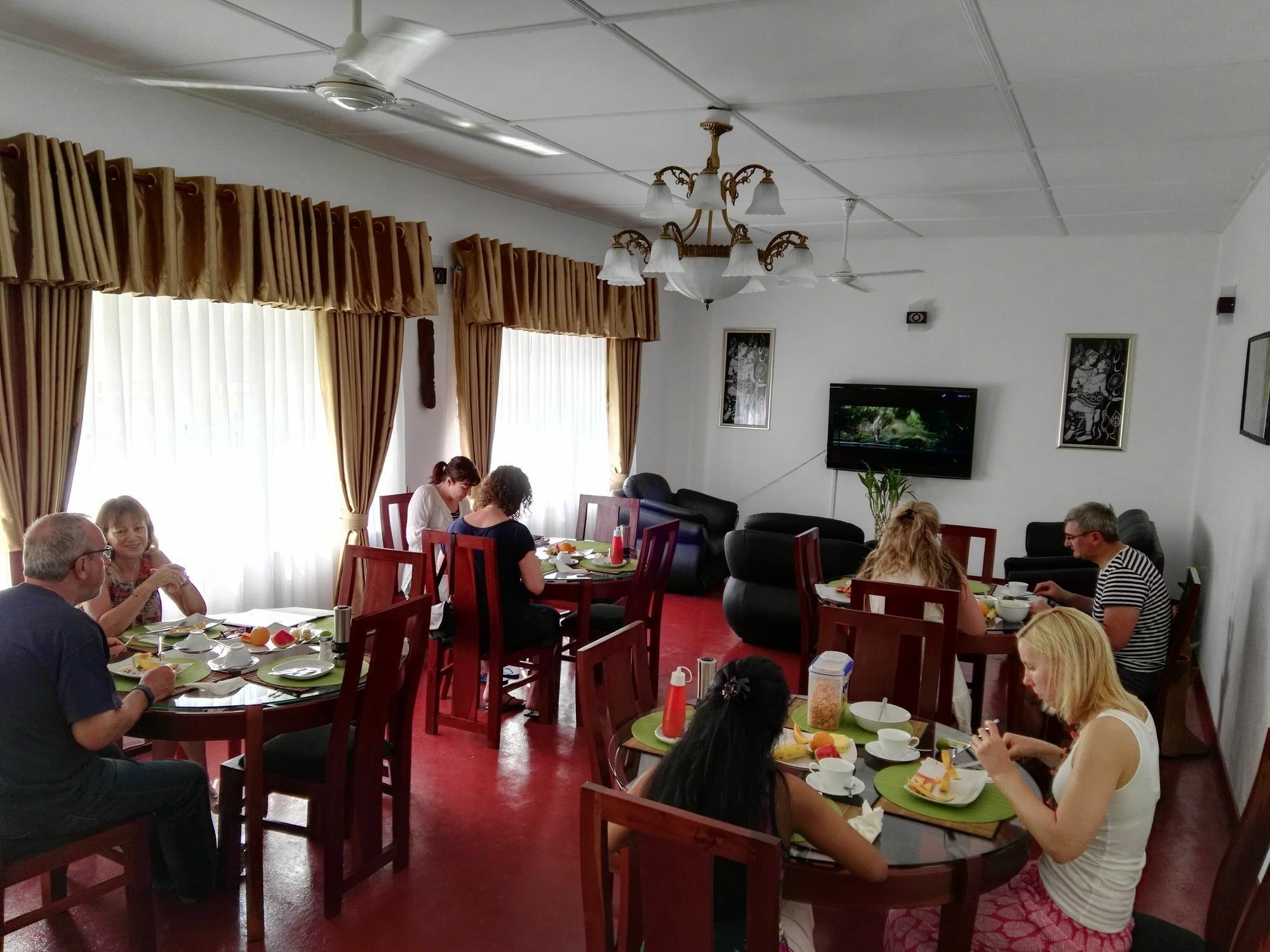 Anna Shanthi Villa Kandy Buitenkant foto